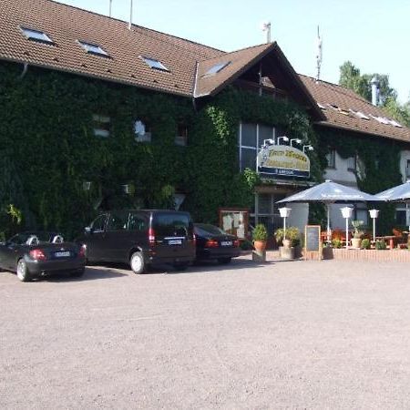 Hotel Restaurant Zur Hexe Überherrn Exterior foto